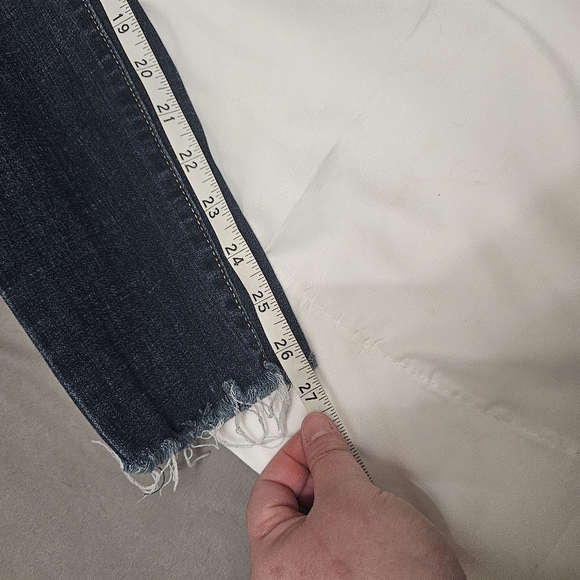 Levis 721 High Rise Skinny Jeans Dark Wash Self Cropped! - Picture 6 of 6